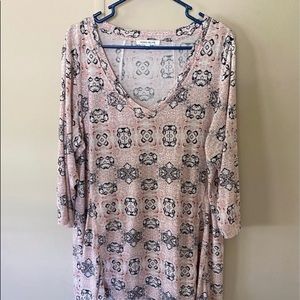 Rose+Olive Women's Pink Pattern Tunic Top Size 1X